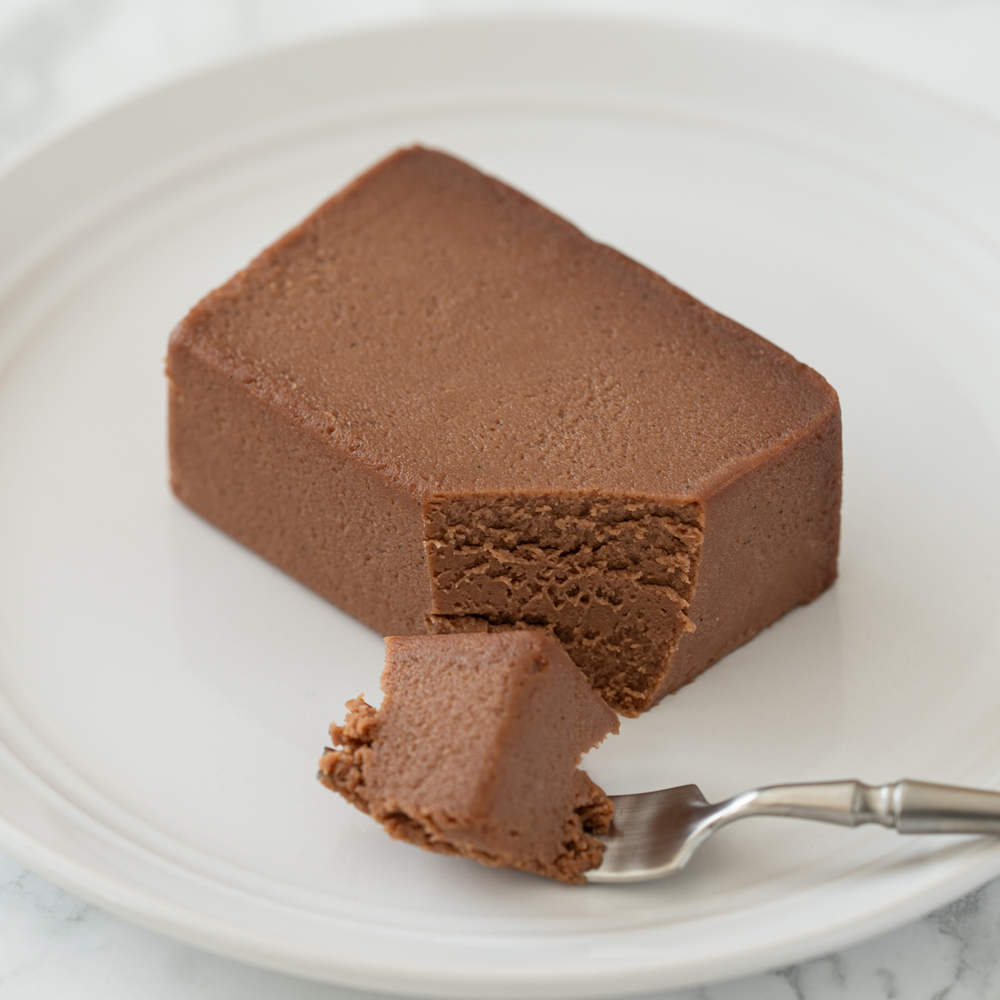 
                  
                    Very popular with both children and adults! Standard popular flavor chocolate cheese terrine
                  
                